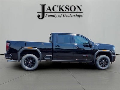 2025 GMC Sierra 2500 HD AT4