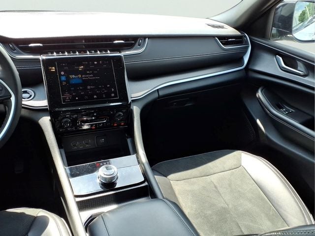 2025 Jeep Grand Cherokee Altitude 4x4