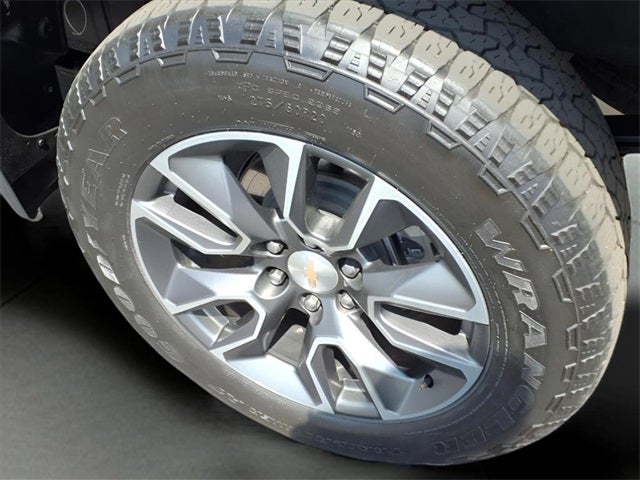 2023 Chevrolet Silverado 1500 4WD Crew Cab Short Bed LT with 2FL