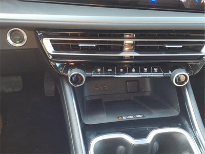 2024 Chevrolet Traverse AWD LT