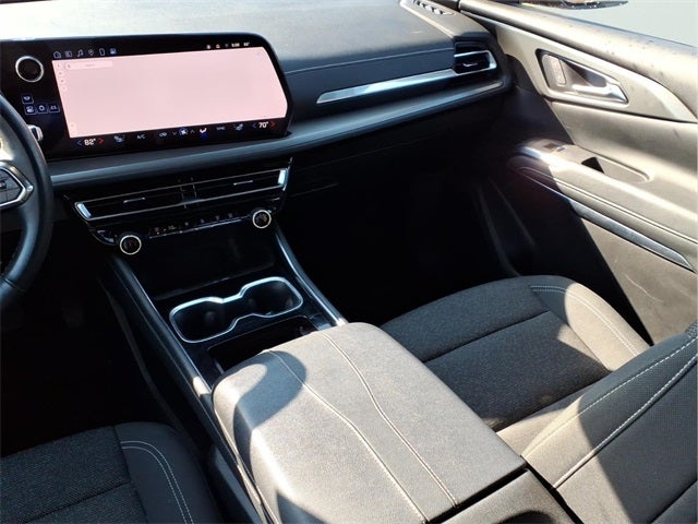 2024 Chevrolet Traverse AWD LT