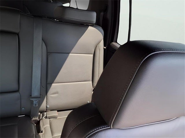 2021 Chevrolet Suburban 4WD LT