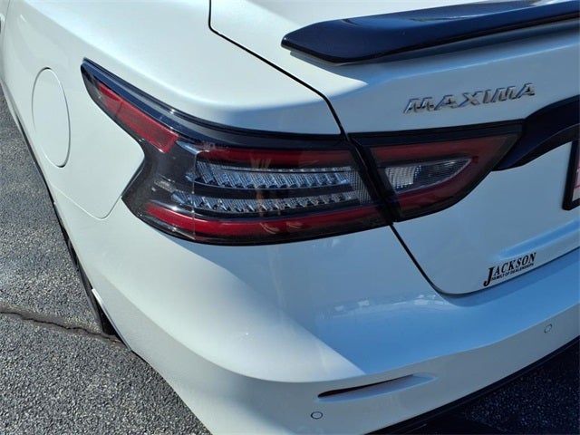 2023 Nissan Maxima SR