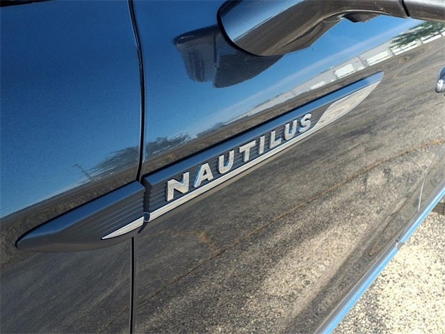 2020 Lincoln Nautilus Reserve