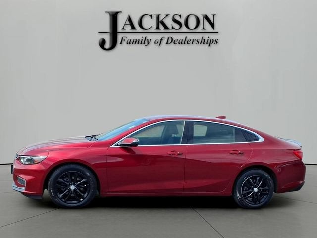 Used 2018 Chevrolet Malibu 1LT with VIN 1G1ZD5ST5JF119122 for sale in Sullivan, IL