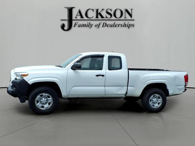 2016 Toyota Tacoma SR